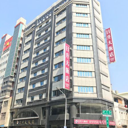 Sunrise Hotel Tainan Exterior foto