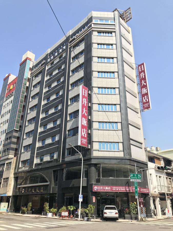 Sunrise Hotel Tainan Exterior foto